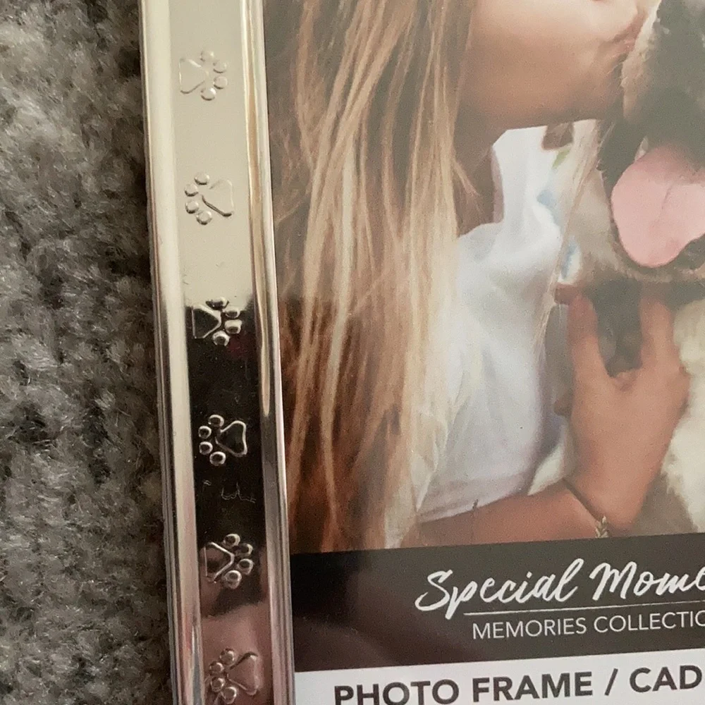 Brand new set of dog/cat print detailed frames